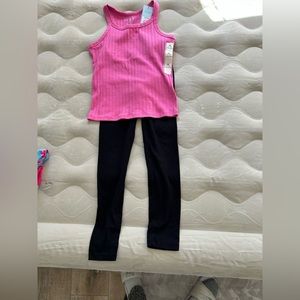 Girl tank top and black leggings